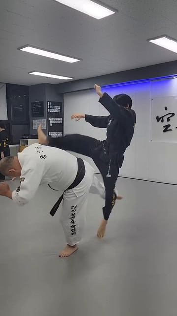 Back Spin Tornado Low Kick  #shorts