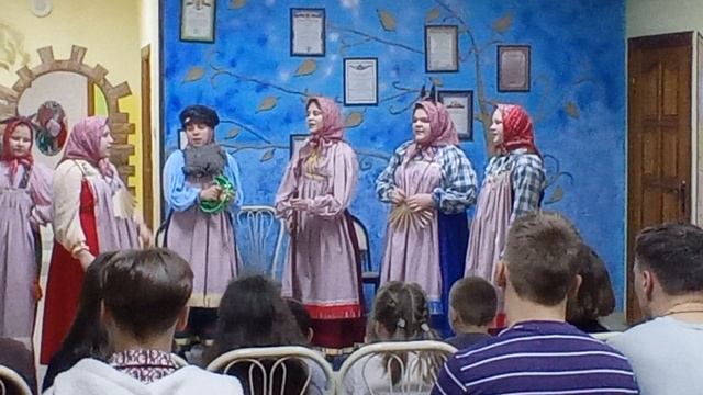 концерт ансамбля "Родничок" в детском доме г. Щигры (10).mp4