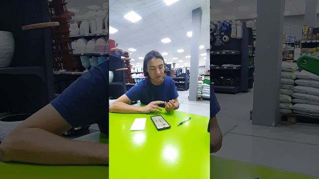 Почему чернеют края лилий?