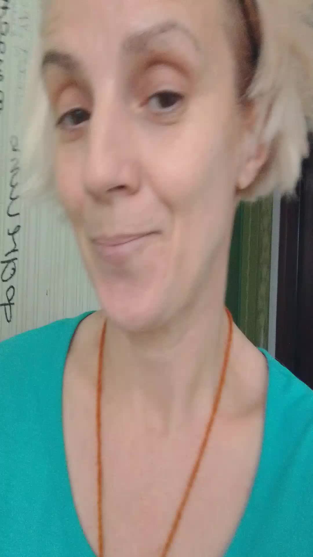 😘