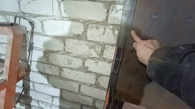 Гаражный человек. Как приварить полотно двери к рамке одному.