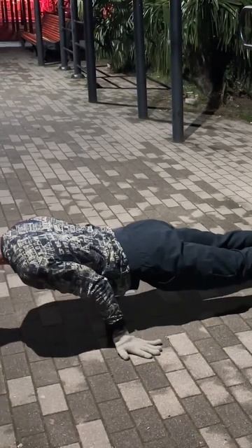 День 1. Горизонт. Калистеника. Отжимания #калистеника #спорт