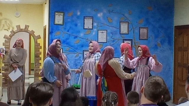 концерт ансамбля "Родничок" в детском доме г. Щигры (7).mp4