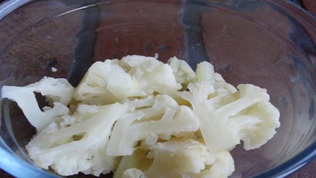 Цветная капуста запеченная с крабовыми палочками