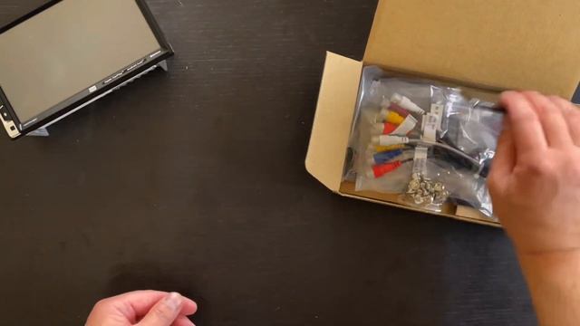 1-Minute Unboxing  -  DUAL XDCPA10BT Media Receiver with 7” Touchscreen