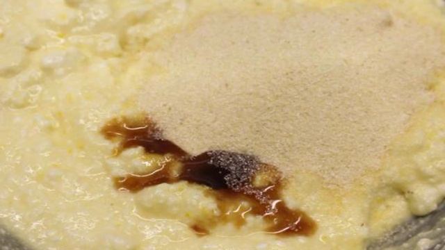 Творожные кексы с кусочками ананаса и ванилью