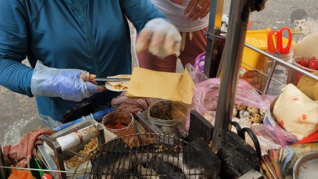 BEST12 Cheap & Delicious Vietnamese Street Food