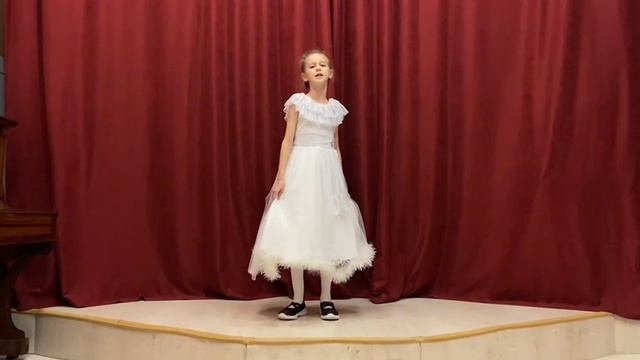 "Кабы не было зимы" исп. Жилина Елизавета 7 лет