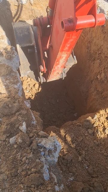 Экскаватор ЮМЗ погрузка грунта в Т16