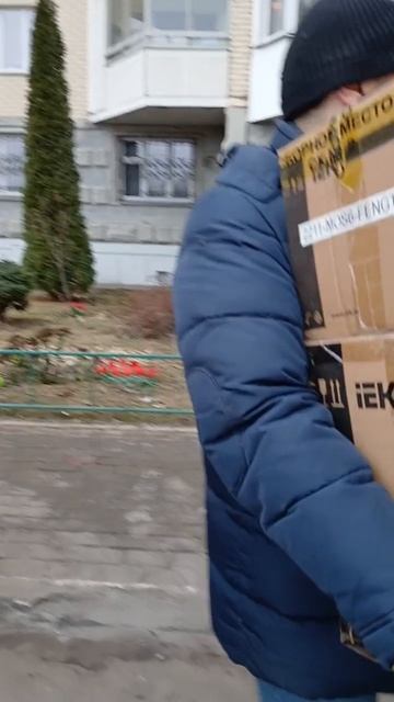 Погрузка очередной машины с гуманитарной помощью для СВО ч.2