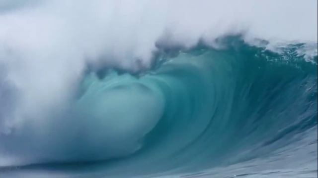 как Он любит нас