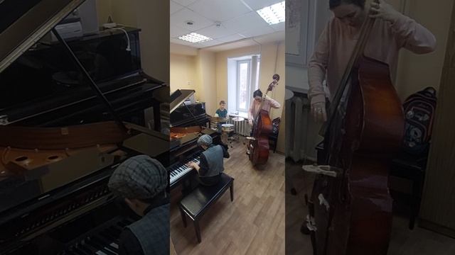 версия John Caltrane "My Favorite Things "/ Севастьянов Дмитрий (соло/ф-но)