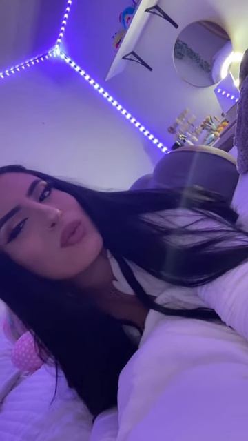 Aylaa_slm 😋 breskvica #tiktok #reels #shorts #dance #singer #twerk
