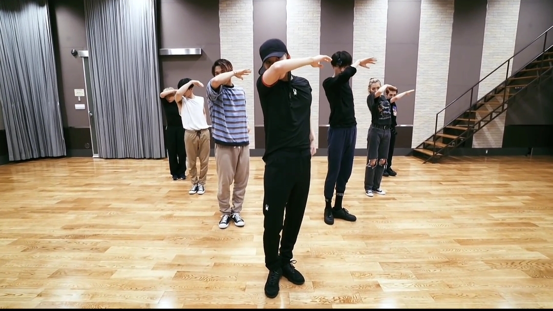 Taemin - Famous Dance Practice Mirrored