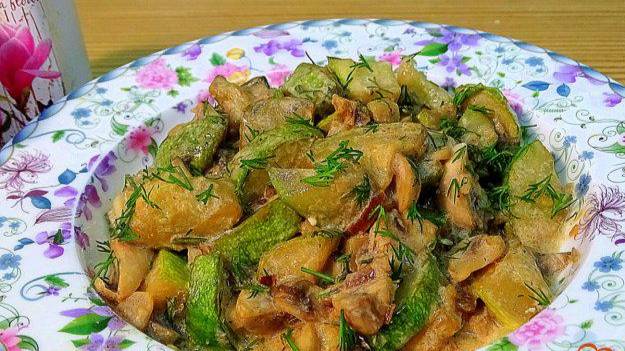 Кабачки с грибами