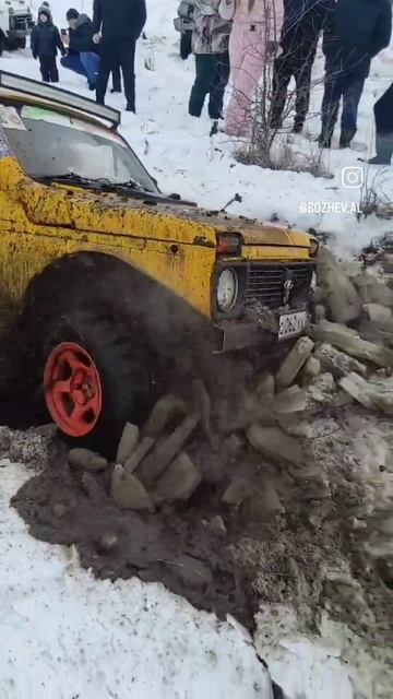 Засадное место! #нива #оффроад #ниваедет