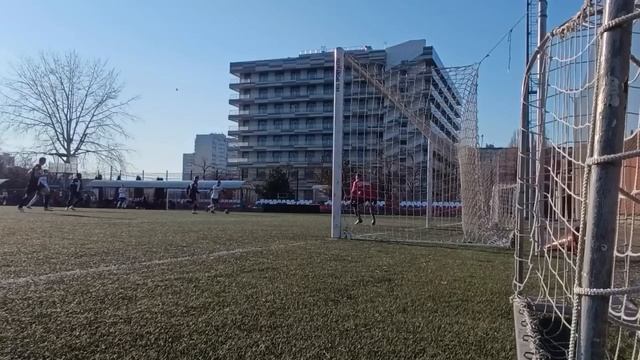 🔥Отчаянный прыжок нашего вратаря не спас нас от 3 гола🤷