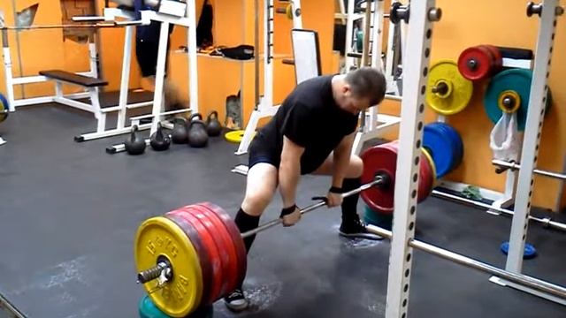 Box deadlift 300(661)*6 BW92(203)
