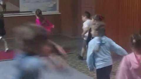 Филипп на занятии по танцам