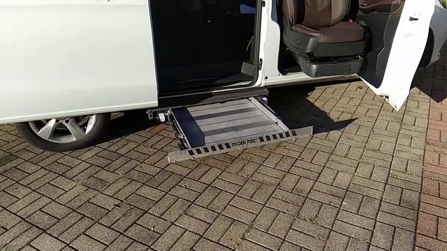 MB V 250 Avantgarde Edition lang. mit  Lift F6 von Mobi-Tec Schwenksitz Turny EVO zu verkaufen.