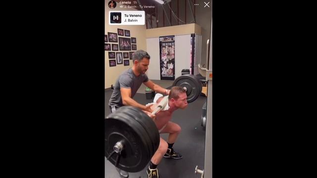 WOW CANELO DOING SQUATS WITH HEAVY WEIGHTS | Esnews boxeo