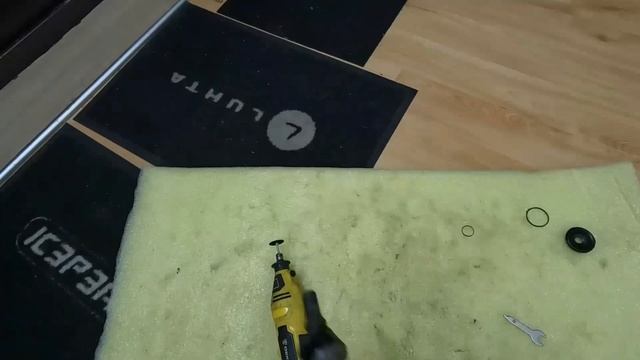 Стойка стабилизатора стук через три тысячи километров.