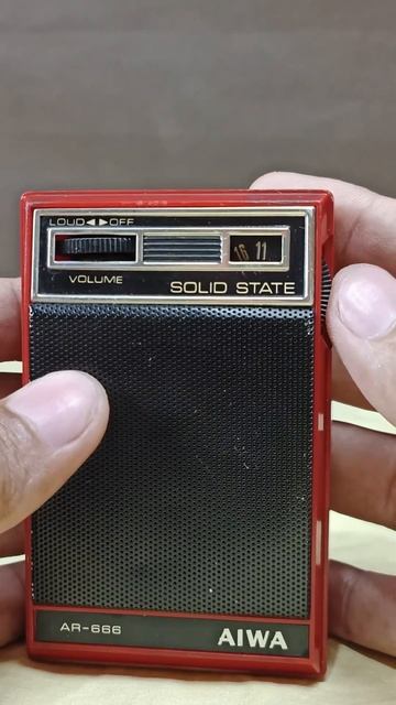Aiwa AR-666 AM Pocket Radio #shorts