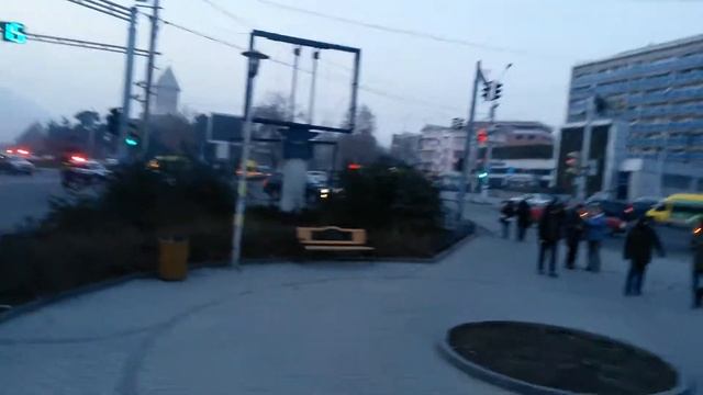 Площадь Авлабари в Тбилиси и памятник героям "Мимино", Грузия, 19.01.2015