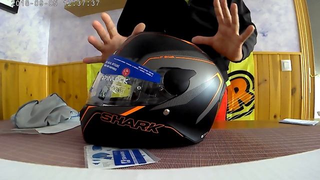 SHARK D-SKWAL RAKKEN