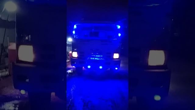 Tm isuzu giga.. Lampu sisi malm