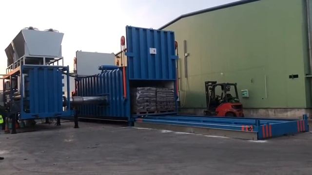 12 pallets vacuum cooler with conveying platform