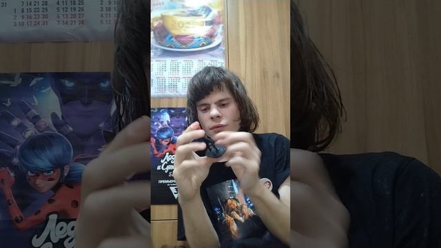 Обзор фугурок черная дова и тролль