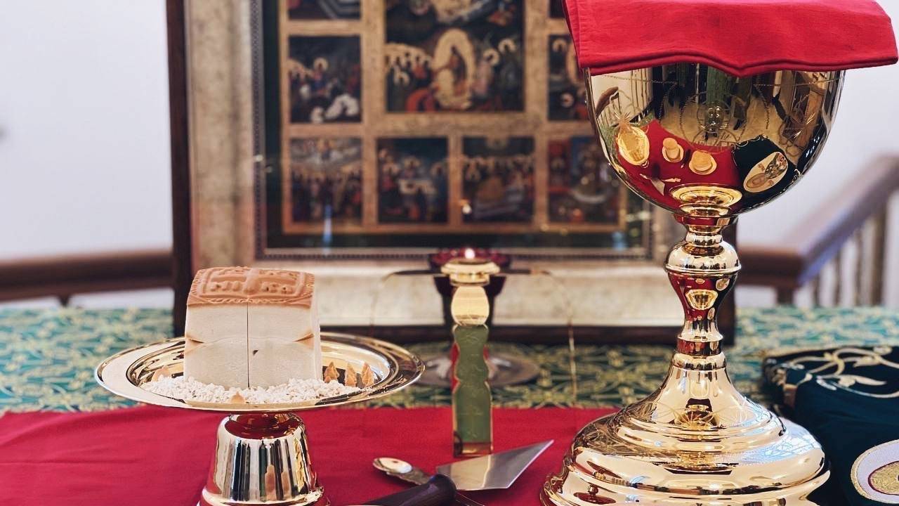 Поздняя Литургия. Неделя 31-я по Пятидесятнице, по Богоявлении. Мчч. Ермила и Стратоника