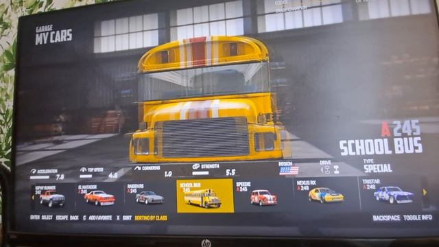 WRECKFEST автосалон