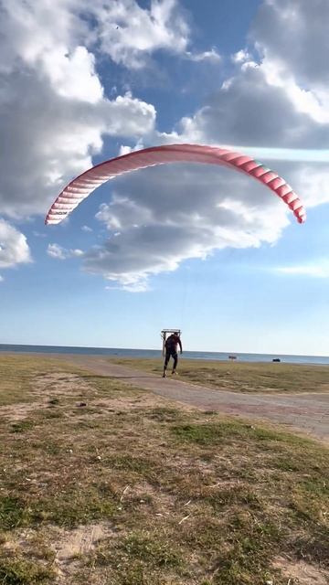 Игрушечное крылышко Niviuk Kode P)))  Пилот: Георгий Расеев.