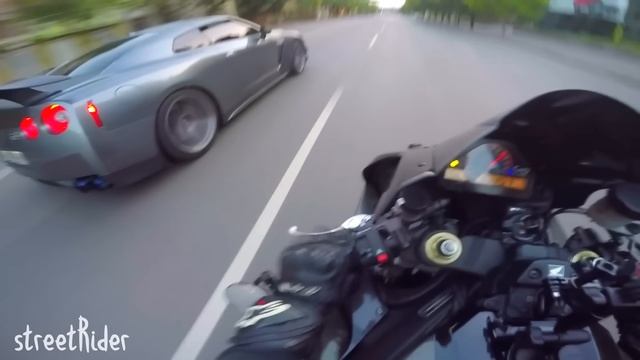 Nissan GT-R (900 лошадей) vs CBR1000RR (180 лошадей)