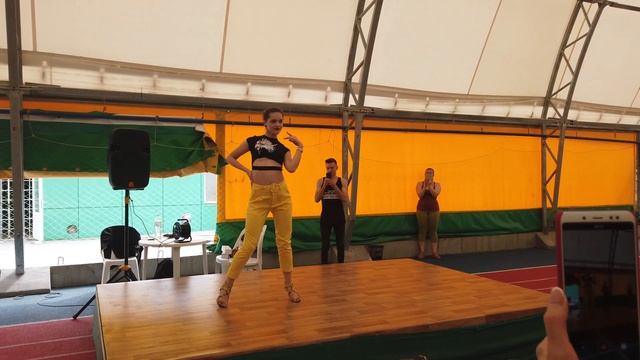BACHATA LADY STYLE (Anna Mariposa) 1