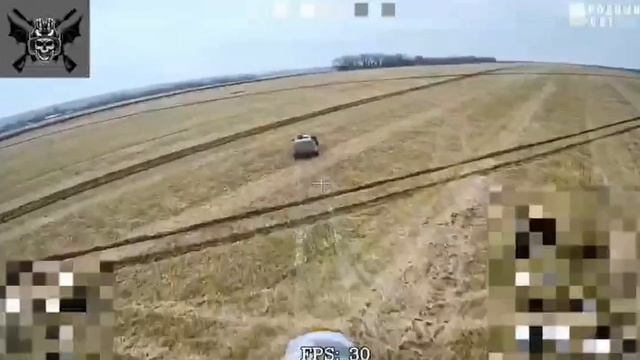 ️Боевики ВСУ в ужасе выскакивают из машин, несущихся на полной скорости в Курской области