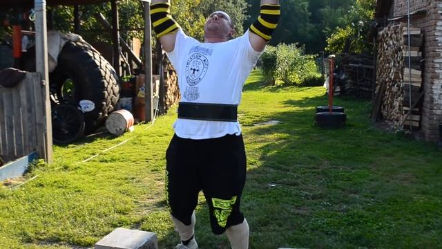 Log lift 130 kg - 3x