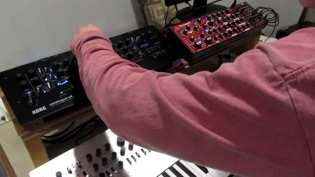 Electric Sunrise - (Miniloge, Minilogue XD, Neutron, Microfreak, LPPmk3)