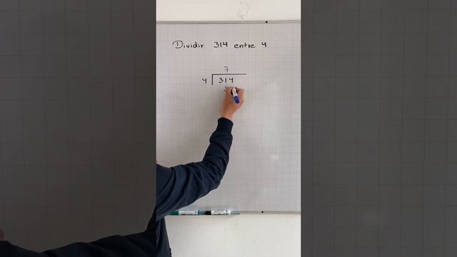Divisiones. Un número de 3 dígitos entre uno de 1