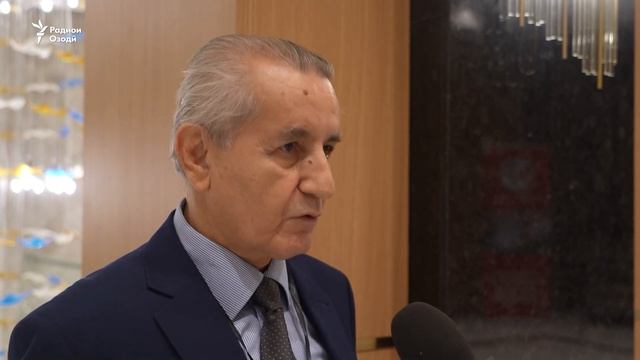 Дар Душанбе гуфтанд, ки чӣ гуна бояд англисӣ омӯхт