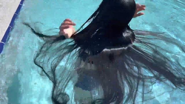 AMAZING LONG HAIR | REAL MERMAID 🧜♀️? | HAIR FLOATING ON THE WATER