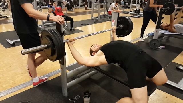 20150915 Barbell Benchpress 265 lbs / 120 kg x 5 Reps