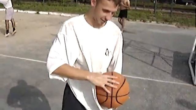 2005 Крутим мяч