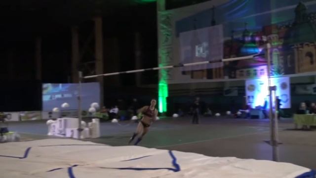 ОКСАНА ОКУНЄВА  ВИКОНУЄ ОЛІМПІЙСЬКИЙ НОРМАТИВ - 193 см
