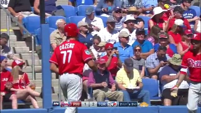 PHI@TOR: Perkins singles in first Phillies run