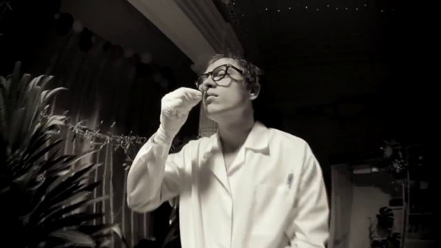 Vitya AK ft  Syava   Cvety Gerbaria 2011 720p