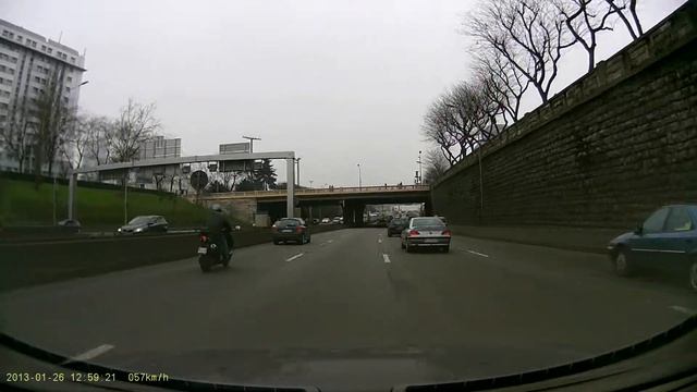 Видео с регистратора BlackVue DR400G-HD II_Peripherique jour