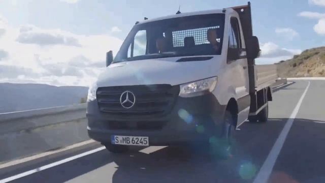 A Mercedes Benz Vans continua na liderança e traz novidades na Sprinter parar 2021